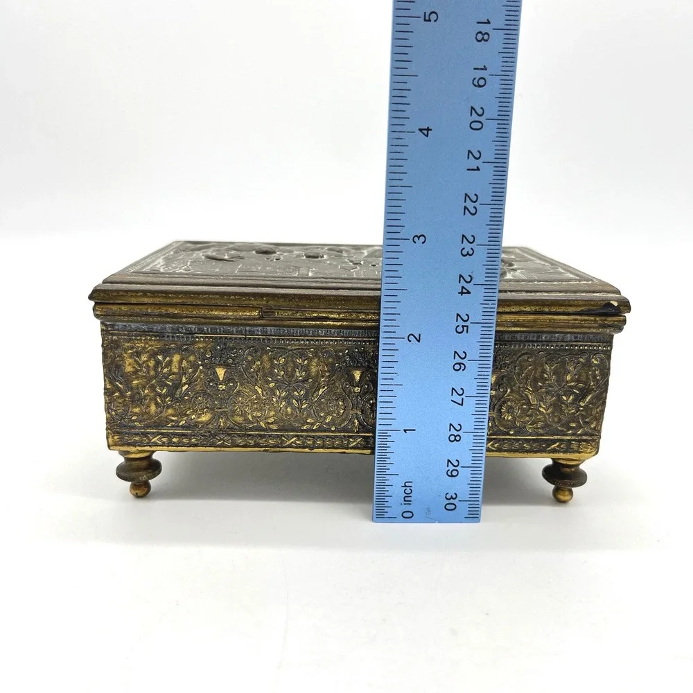 Antique Jennings Brothers‎ JB Repousse Ornate Jewelry Trinket Box Classical Lid